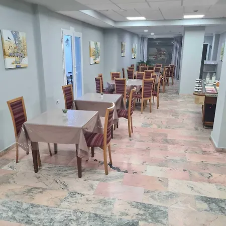 Otel Trafalgar 3*