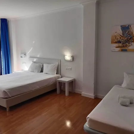 Otel Trafalgar 3*